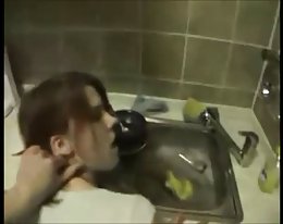 Amateur College Babe bekommt Quickie auf echte hausgemachte