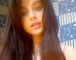 Puppe Gesicht auf webcam