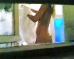 Anita Ppania und Tsila Mavri griechischen Fenster Sneaaking Frau zeigte Titten Arsch und Fotze